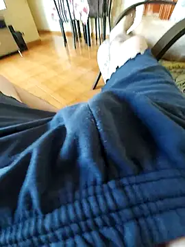 Snapshot of RoddieX chatting on November 29, 2025, 8:12 pm RoddieX online show from November 29, 2025, 8:12 pm