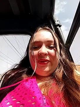 Lunna azul online show from October 19, 2025, 2:07 pm