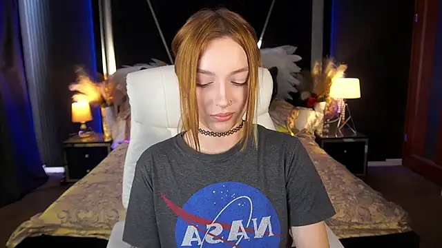Snapshot of FoxyMayy chatting on July 2, 2026, 12:55 pm FoxyMayy online show from July 2, 2026, 12:55 pm