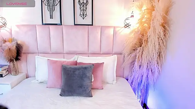 Adara  carter  online show from January 15, 2026, 3:33 am