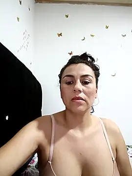 Snapshot of vanessa-titisM chatting on February 26, 2026, 2:21 am vanessa-titisM online show from February 26, 2026, 2:21 am