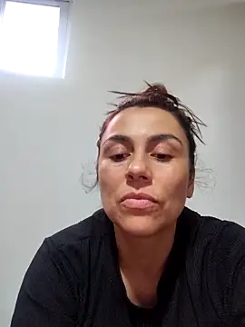 Snapshot of vanessa-titisM chatting on April 13, 2026, 10:26 pm vanessa-titisM online show from April 13, 2026, 10:26 pm