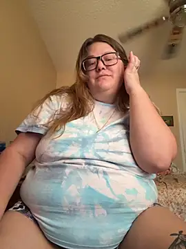 Snapshot of amberlynntun chatting on November 21, 2025, 6:28 pm amberlynntun online show from November 21, 2025, 6:28 pm