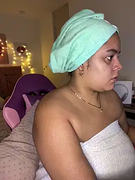 Anabelle 00  online show from April 6, 2026, 2:53 am