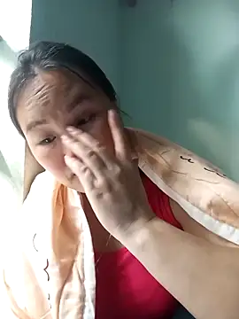 Snapshot of Tamara-a chatting on April 2, 2026, 2:42 am Tamara-a online show from April 2, 2026, 2:42 am