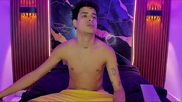 Lucky boys  X online show from April 13, 2026, 3:17 pm