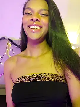 Snapshot of Miagates_tay chatting on December 15, 2025, 4:06 am Miagates tay online show from December 15, 2025, 4:06 am