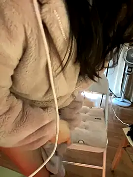 Snapshot of ruiki666 chatting on December 18, 2025, 4:18 am ruiki666 online show from December 18, 2025, 4:18 am