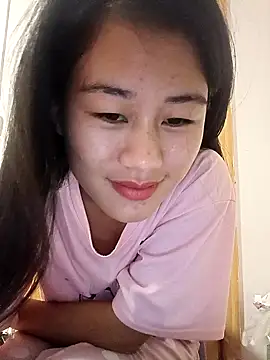 luy-xinh02 online show from November 16, 2025, 12:44 pm