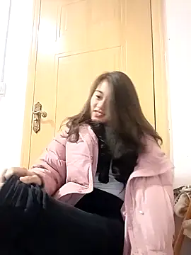 luy-xinh02 online show from December 21, 2025, 9:05 am