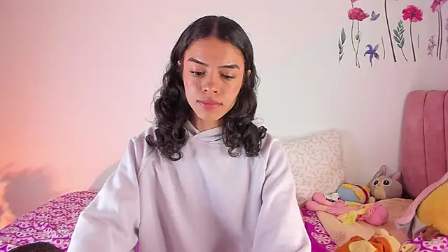 maddy parker   online show from April 10, 2026, 11:53 pm