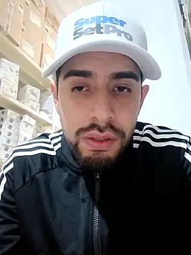 Snapshot of Waver857 chatting on November 1, 2025, 12:45 am Waver857 online show from November 1, 2025, 12:45 am