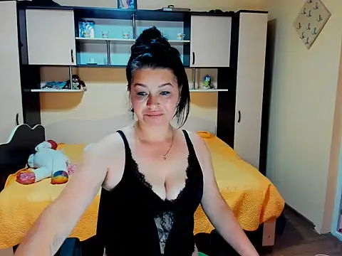 Snapshot of Soffy_Skye chatting on June 18, 2026, 7:08 am Soffy Skye online show from June 18, 2026, 7:08 am