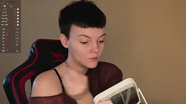 Snapshot of KrisNeal chatting on December 14, 2025, 9:14 am KrisNeal online show from December 14, 2025, 9:14 am