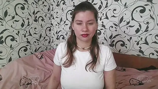 Snapshot of YourEmilie chatting on February 5, 2026, 10:09 am YourEmilie online show from February 5, 2026, 10:09 am