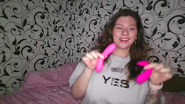 Snapshot of YourEmilie chatting on February 15, 2026, 1:20 pm YourEmilie online show from February 15, 2026, 1:20 pm