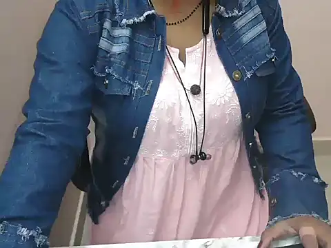 bold naina online show from November 21, 2025, 3:49 am