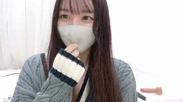  Mia land  online show from March 20, 2026, 2:00 pm