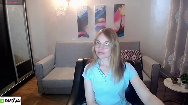 shy hot cat online show from October 24, 2025, 6:21 am