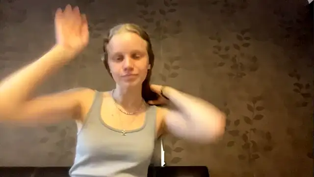 GlyndaCaver online show from September 25, 2025, 9:57 am