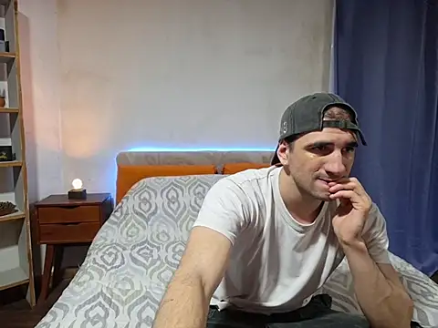 ObeyLust online show from November 12, 2025, 2:34 am