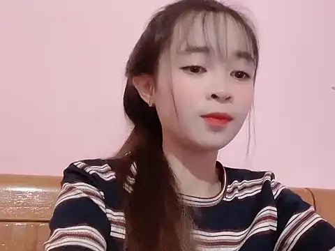 Snapshot of Suna7383 chatting on October 28, 2025, 3:58 pm Suna7383 online show from October 28, 2025, 3:58 pm