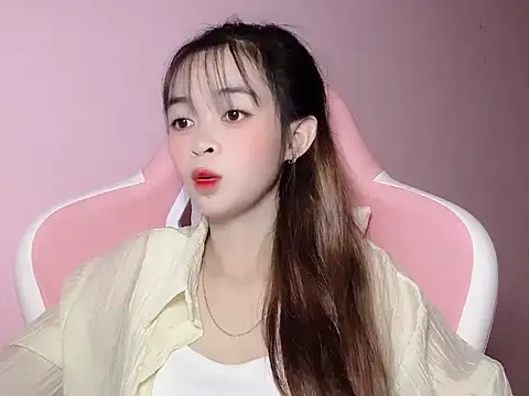 Snapshot of Suna7383 chatting on November 6, 2025, 2:40 pm Suna7383 online show from November 6, 2025, 2:40 pm