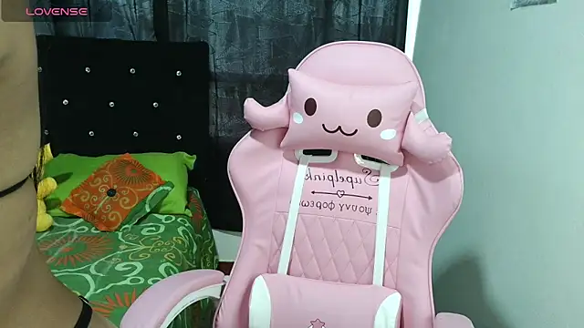 Snapshot of Maron_baez_18 chatting on November 28, 2025, 1:03 pm Maron baez 18 online show from November 28, 2025, 1:03 pm