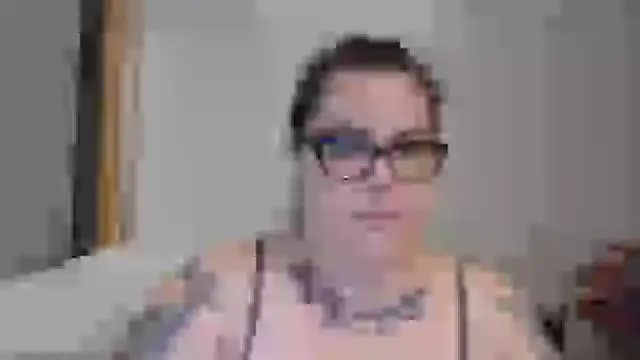 Snapshot of Eli_BBW chatting on September 30, 2025, 1:32 am Eli BBW online show from September 30, 2025, 1:32 am