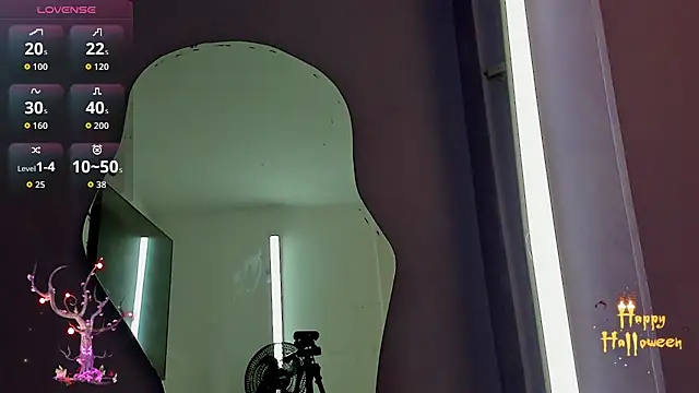 Snapshot of miajhonsonx chatting on October 28, 2025, 1:14 pm miajhonsonx online show from October 28, 2025, 1:14 pm