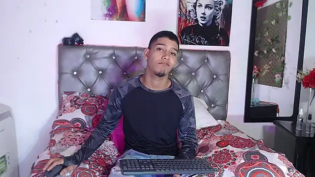 xxKamadevaxx online show from November 26, 2025, 12:39 pm