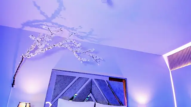 Snapshot of Isa_Rouse__ chatting on November 11, 2025, 3:28 am Isa Rouse online show from November 11, 2025, 3:28 am