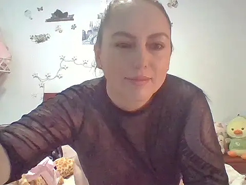 Snapshot of Venusina_07 chatting on November 3, 2025, 12:17 pm Venusina 07 online show from November 3, 2025, 12:17 pm