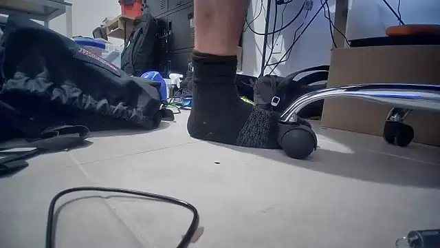 jasoncali305 online show from December 17, 2025, 6:03 pm