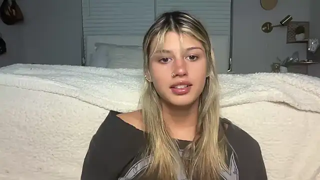 AnnGrayson online show from November 17, 2025, 1:33 am