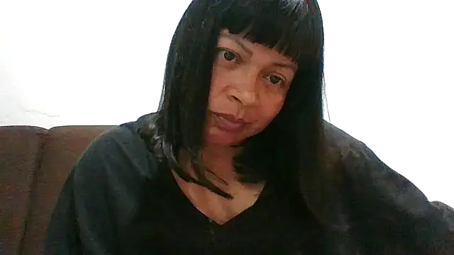 adri89-g online show from February 13, 2026, 1:45 am