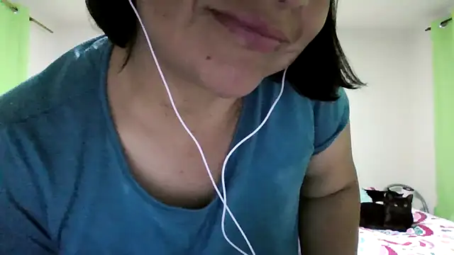 adri89-g online show from June 22, 2026, 1:07 am