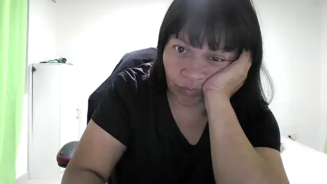 adri89-g online show from July 1, 2026, 4:36 am