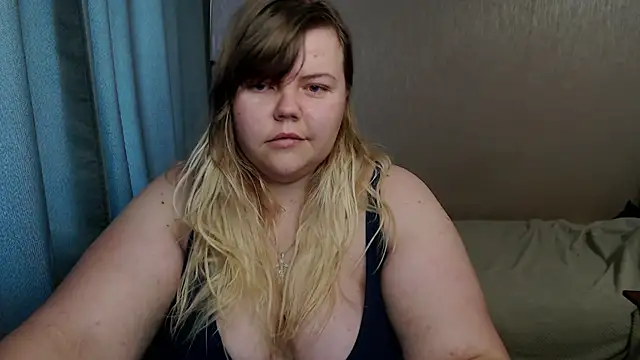 AsmiTKeyn online show from October 16, 2025, 5:19 am