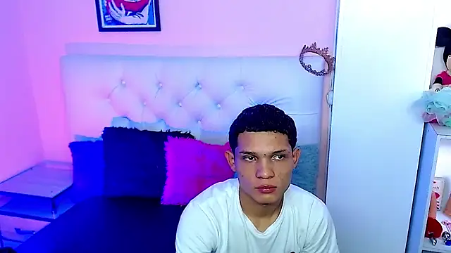 EL VENEZOLANO 22CM online show from September 25, 2025, 6:00 pm