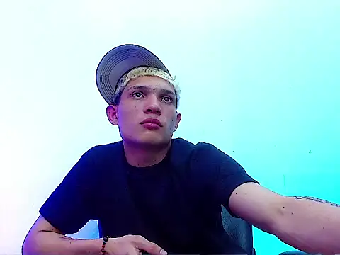 EL VENEZOLANO 22CM online show from November 29, 2025, 2:58 am