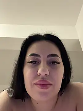 Snapshot of Andrestarr chatting on February 11, 2026, 12:04 am Andrestarr online show from February 11, 2026, 12:04 am