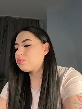 Snapshot of Andrestarr chatting on February 26, 2026, 7:02 pm Andrestarr online show from February 26, 2026, 7:02 pm