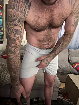 Snapshot of skip69xxx chatting on May 6, 2026, 10:48 pm skip69xxx online show from May 6, 2026, 10:48 pm