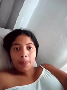 Snapshot of Camila-18w chatting on October 26, 2025, 4:57 pm Camila-18w online show from October 26, 2025, 4:57 pm