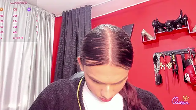 Snapshot of Almaazz chatting on April 4, 2026, 9:23 pm Almaazz online show from April 4, 2026, 9:23 pm