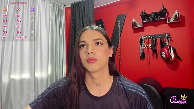 Snapshot of Almaazz chatting on April 9, 2026, 8:47 pm Almaazz online show from April 9, 2026, 8:47 pm