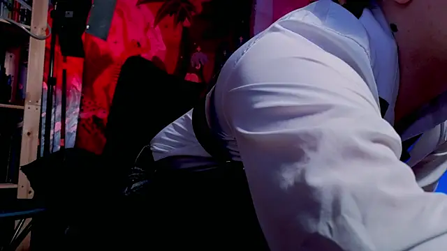 Vincent Hardman online show from April 17, 2026, 8:12 pm