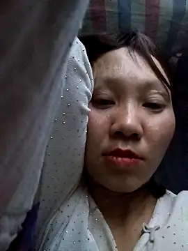 bonnie-00 online show from April 4, 2026, 3:42 pm