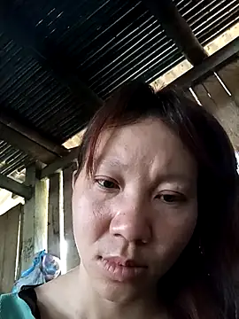Snapshot of bonnie-00 chatting on April 17, 2026, 12:46 am bonnie-00 online show from April 17, 2026, 12:46 am